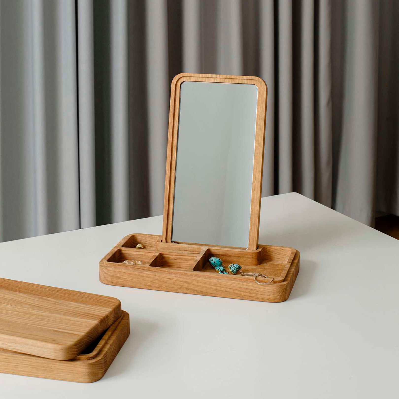 Mirror Box